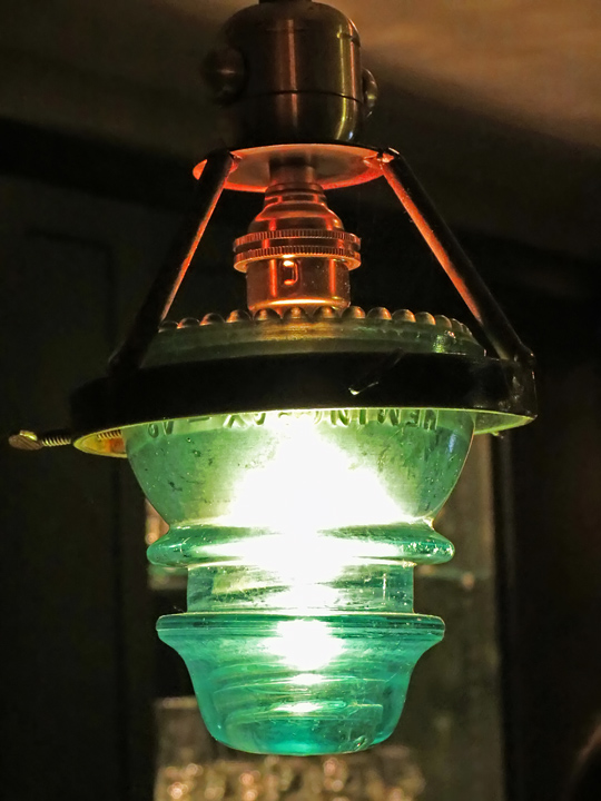 Insulator_Lamp
