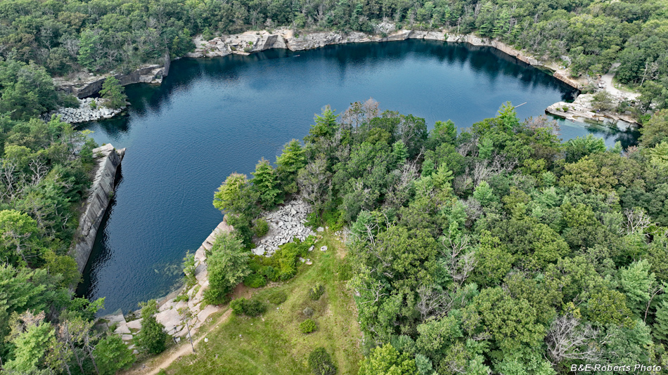 Steel_Derrick_Quarry