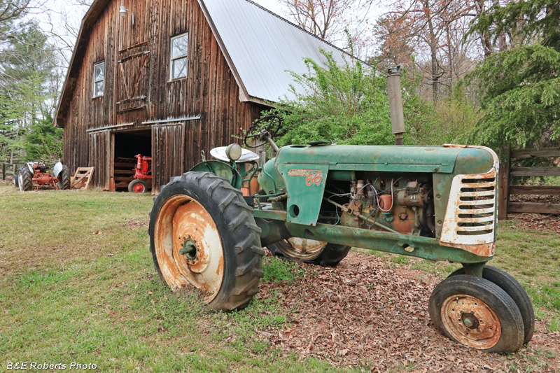 Barn_tractor